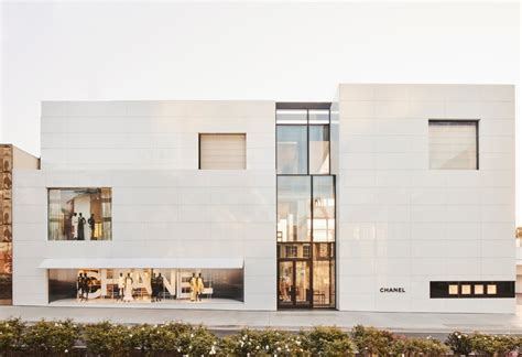 beverly hills pink chanel|Chanel's Revamped Beverly Hills Flagship Opens.